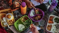 DPR Demands Results of National Civil Service Agency (BGN) Investigation into MBG Tray Containing Pork Grease