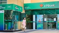 IPO information drives 2 Vietnamese bank stocks to new peaks