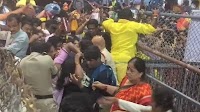 Tirupati stampede: Video shows scores jostling during ticket distribution | Latest News India