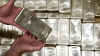 Silver Futures Surge: Prices Hit Record ₹1,14,875/kg on MCX Amid Global Rally