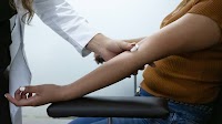 Blood test detects ovarian cancer with high accuracy, study finds