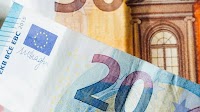 Euro Technical Forecast: EUR/USD Rising Wedge into Jackson Hole