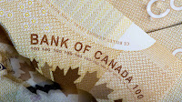 Top Forecaster Sees Loonie’s Rise Tamed by Canada Rate Cuts