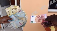Foreign currency prices collapse on black market