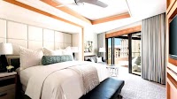 Is The Ritz-Carlton Grand Cayman Running A Currency Conversion Scam?