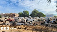 Devastating Valencia flash floods 'threw cars like toys'