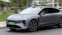 NIO ET9 Luxury Sedan Rivals Mercedes S-Class & BMW 7 Series