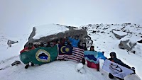 Sabah Parks’ elite SAR team reaches 5,364m Everest milestone