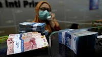 Indonesia's rupiah hits lowest level since Asian financial crisis