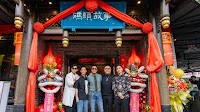 HK stars Bob Lam and Oscar Leung open hotpot restaurant in KL