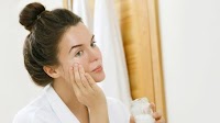 Is coconut oil good for your skin? Benefits and uses