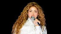 ‘People fainting, but Shakira doesn’t care’: Fans mad after San Antonio show postponed last minute - Hindustan Times