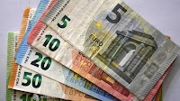 Adrian Negrescu(economic consultant): Romania, not in default scenario, politicians should be more reserved in making statements - AGERPRES