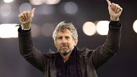 Edwin van der Sar sends poignant message as Man United icon's son signs Premier League contract