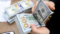 Dollar gains on black market