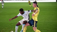 Al-Nassr overcomes red card to defeat Al-Ittihad 2–1 and advance to HK Saudi Super Cup final
