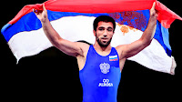 Boltukaev Stumbles as Russians Go 2-2 in Gold Medal Bouts at European C’ships
