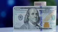 US dollar exchange rate surpasses 12,500 UZS mark for the first time in commercial banks