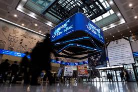 South Korea Stocks Plunge as Oil Spike on Iran War Hurts Outlook