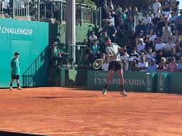 Berrettini, three hours to beat Kypson: the Italian advances to the round of 16 at the Sardinia Open.