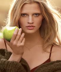 Vor fünf Jahren lancierte DKNY den beliebten Apfel – das Symbol der ...