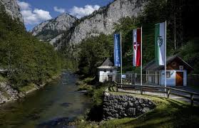 Austria: Desafíos Climáticos y Pasión Futbolera en Viena