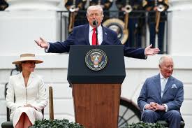 Trump powitał parę królewską. Wspomniał o swojej mamie: "Podkochiwała się w Karolu"