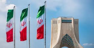Turkiye halts Tehran flights as global evacuations accelerate