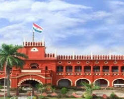 professional Karnataka district court building high resolution photo for thumbnail, AI generated