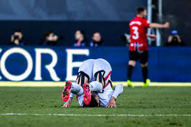 Probleme pentru Andrei Rațiu? » A părăsit terenul înainte de pauză