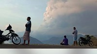Indonesia’s Mount Lewotobi Laki Laki unleashes towering columns of hot clouds