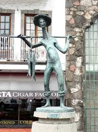 Resultado de imagen para john huston statue puerto vallarta
