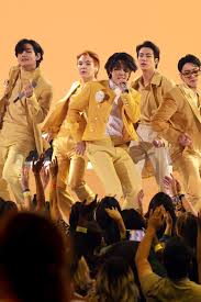 A qué hora y cómo ver ver el concierto de BTS EN VIVO en Netflix