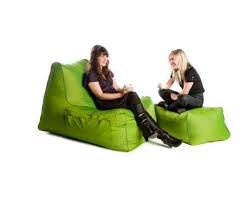 thư giãn với chức năng mp3 của máy trợ giảng