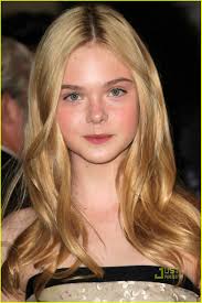 ... please let her look like Ellen Fanning). She always looks fresh and dewy and radiant and her lips–they always look naturally red! Not red carpet red, ... - Elle-Fanning-36305