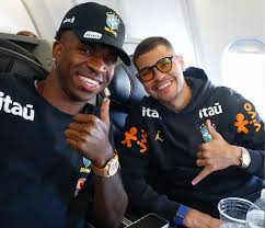 Sem Neymar, Seleção Brasileira desembarca em Cleveland para último teste antes da Copa