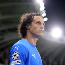 David Luiz Rolls Back the Years with a Stunning Champions League Header