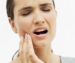 sharp-tooth-pain. Severe tooth pain, increases with the intake of hot liquids. Pain worsens when you lie down and reduces when you sit up. - sharp-tooth-pain