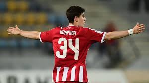 ¡El que menos juega y más goles produce! La paradoja de González en Olympiacos
