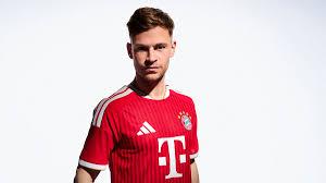 10:09 Premiere gegen PSG: So sieht das neue Trikot des FC Bayern aus