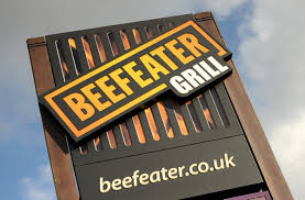 Two UK pub chains axed along with 3,500 jobs amid rising taxes