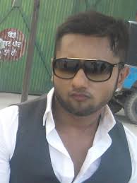 Honey Singh New Wallpaper 2011 - 195976_149764305087342_100001613218370_341180_642165_n