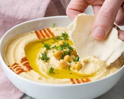 Gambar Hummus middle eastern food
