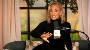 Jenny McCarthy Reflects on Moment She Suspected Barbara Walters Had Dementia During 'The View'