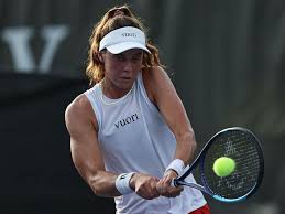 Vidmanova outlasts Bassols Ribera in three sets to earn second tour-level win