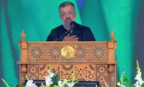 فیلم/ مداحی حاج محمود کریمی در بدرقه امام شهید در حرم رضوی