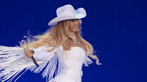 Beyoncé brings back another 'Renaissance' favorite, debuts new looks for Night 2 in London