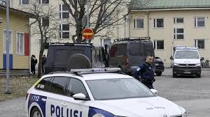 URGENT : Attaque au couteau en Finlande! Plusieurs blessés près d'un centre commercial