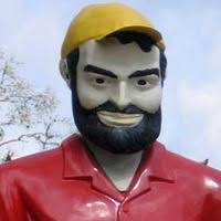 Dade City, Florida: Muffler Man - Paul Bunyan. His wool hat has been replaced with a baseball cap more suited to Florida weather. - FLDADmuf_roska2_480x320