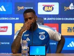 Lesões preocupam Mikel Arteta para as semifinais da Copa da Liga Inglesa